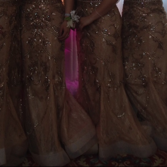 Dress - Picture 6 of 6